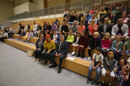 PRVOŠOLČKI RAKEK 01 FOTO LJUBO VUKELIČ